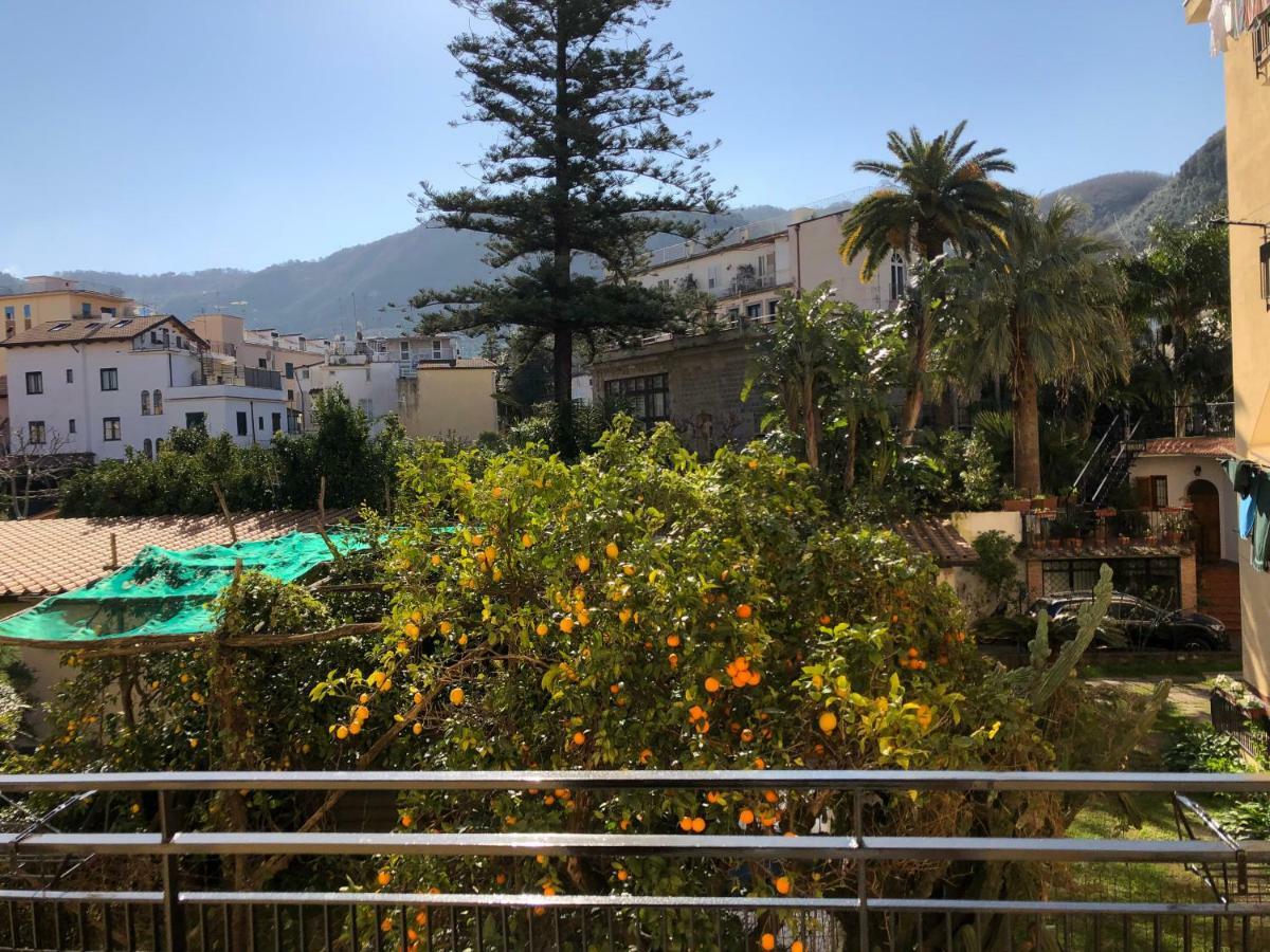 Appartamento Le Zagare Sorrento Exterior foto